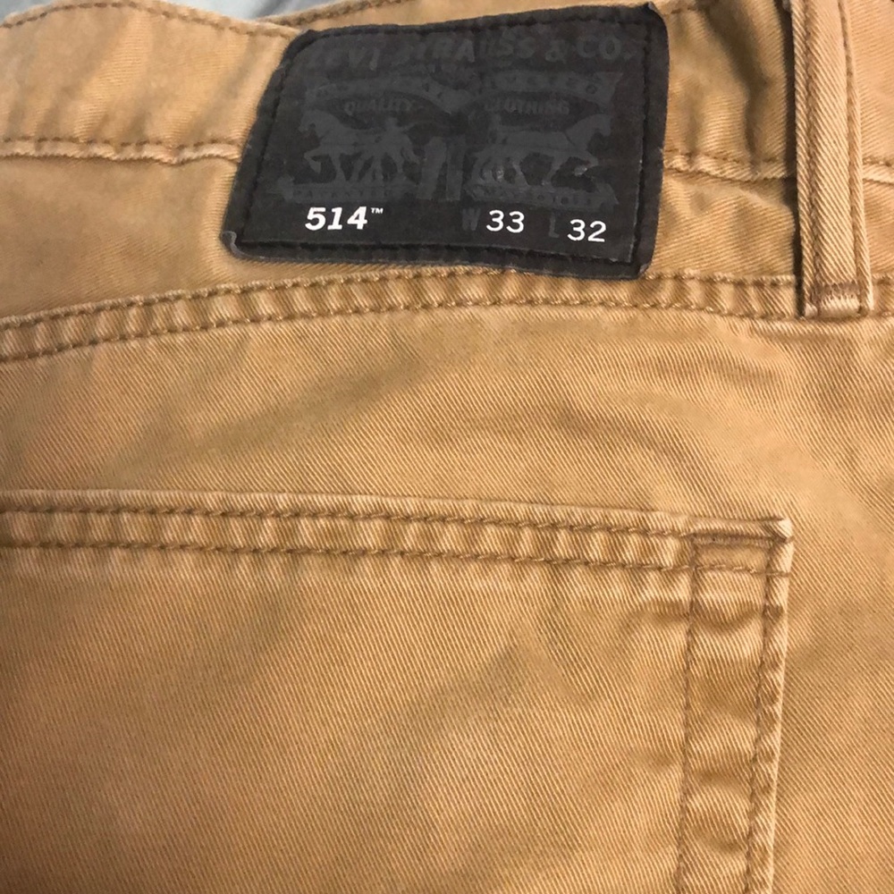 Levi’s 514 Chinos